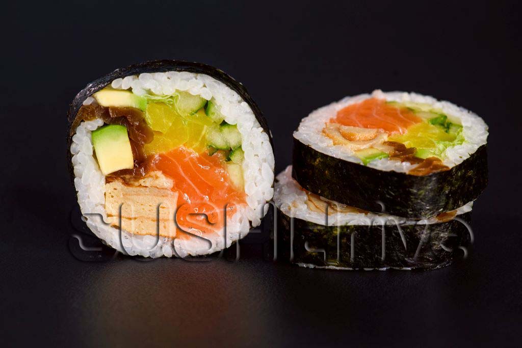 Futomak z łososiem 6 szt