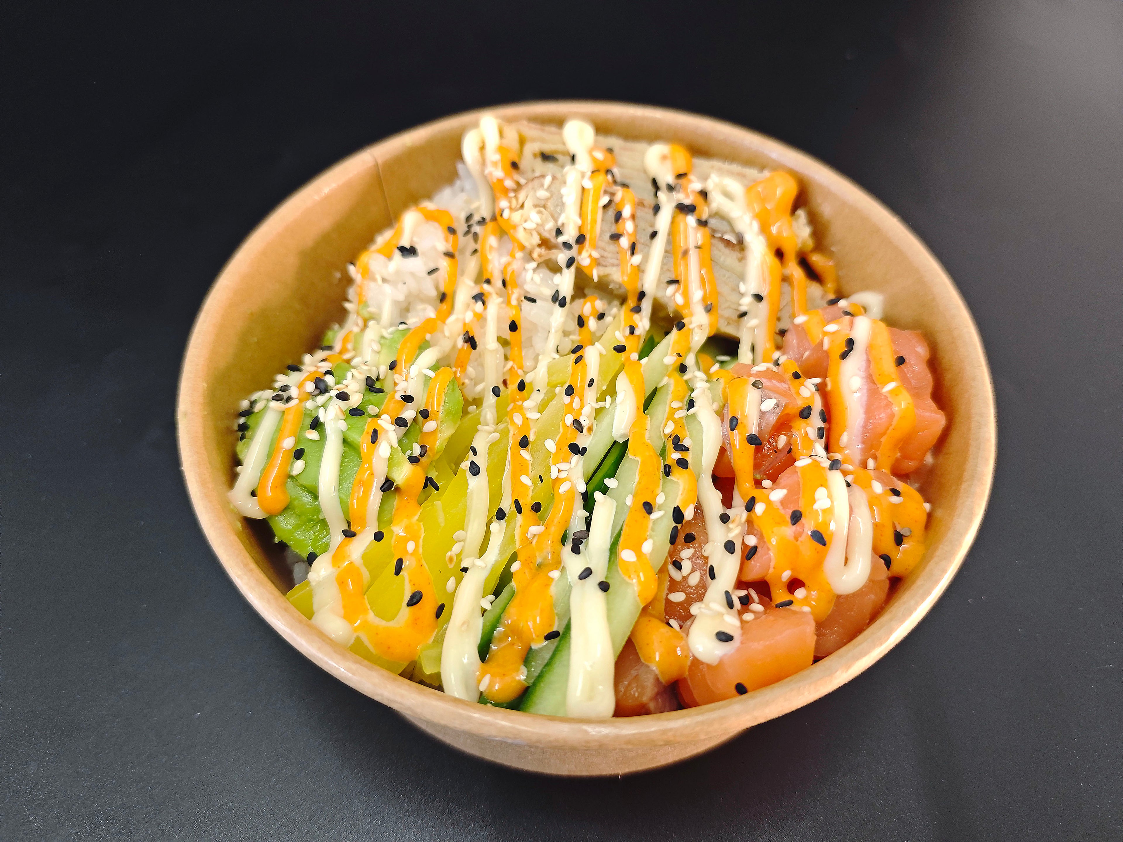 Poke Bowl z łososiem